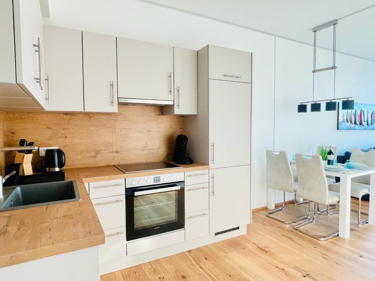 Triiiple Level 31 - Sonnenwohnen Apartment Mit Fantastischem Ausblick Und Parkplatz Vienna Luaran gambar